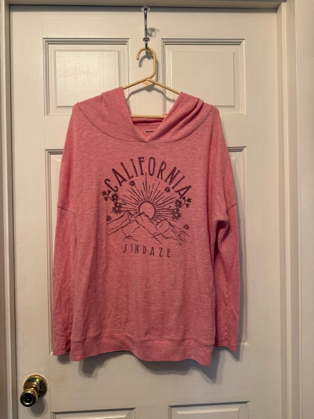 Sonoma Pink Graphic Hooded Pullover "California Sundaze"